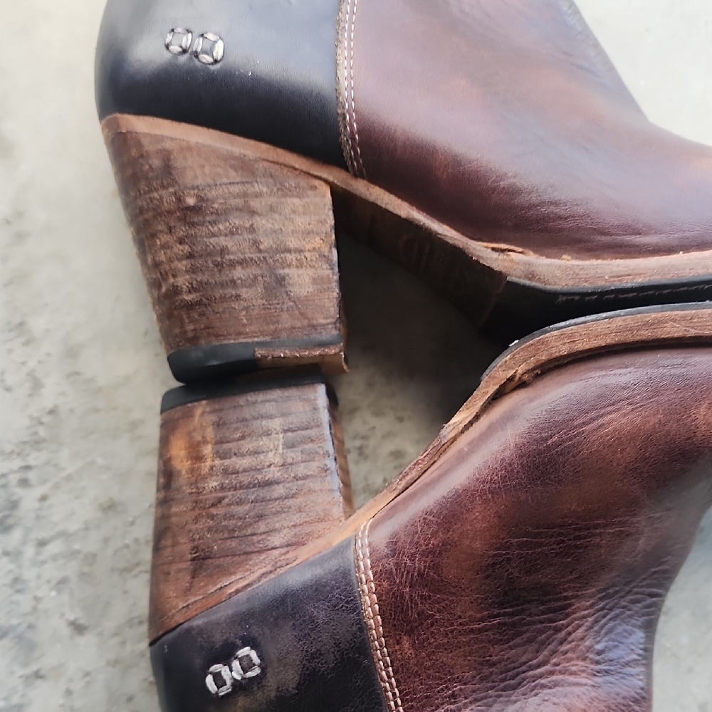 Bed Stu Yell Two-Tones Black-Brown Leather Ankle Boots - Picture 10 of 13